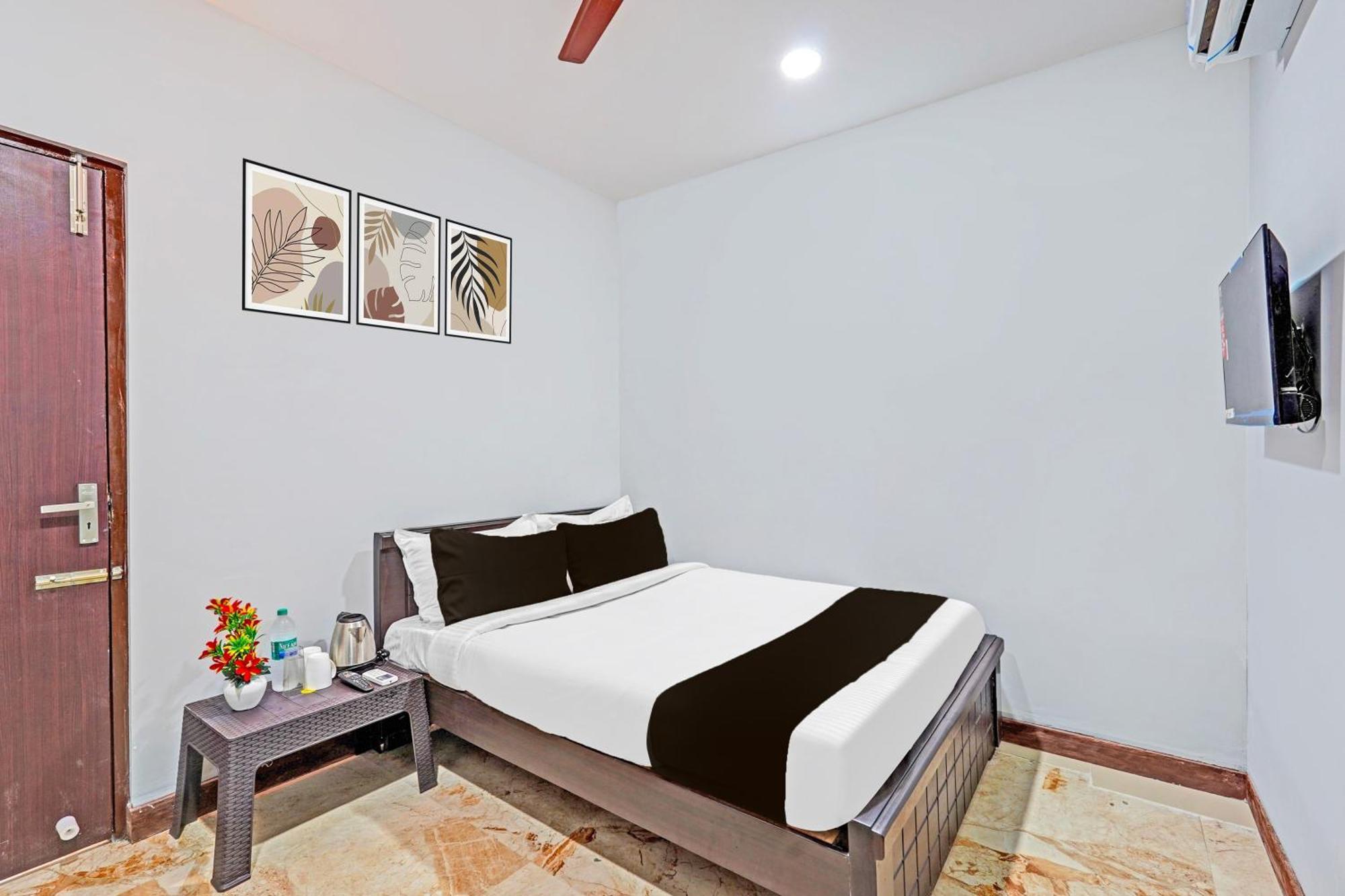 Hotel Super O Sholinganallur Near Anjaneya Temple