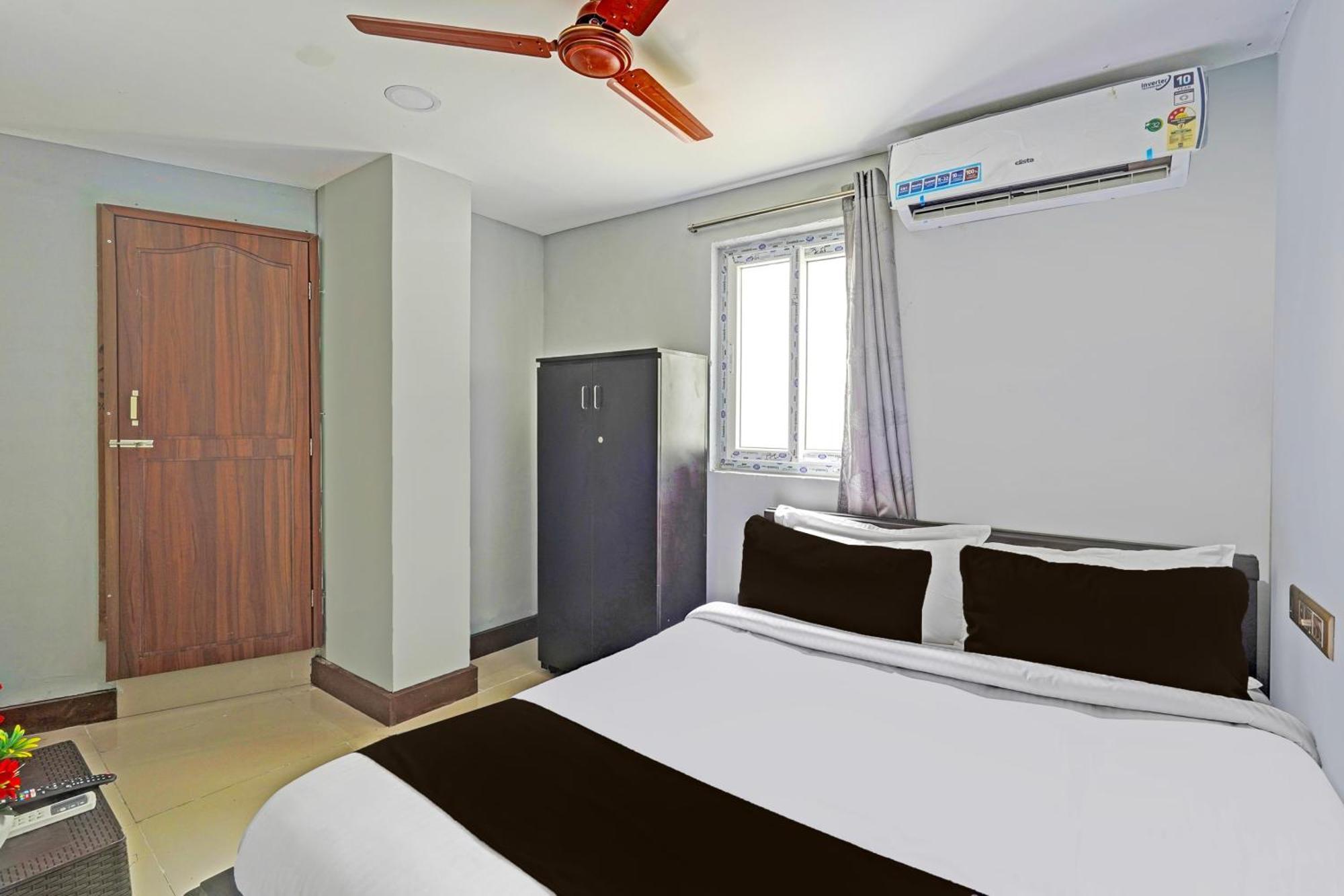Hotel Super O Sholinganallur Near Anjaneya Temple