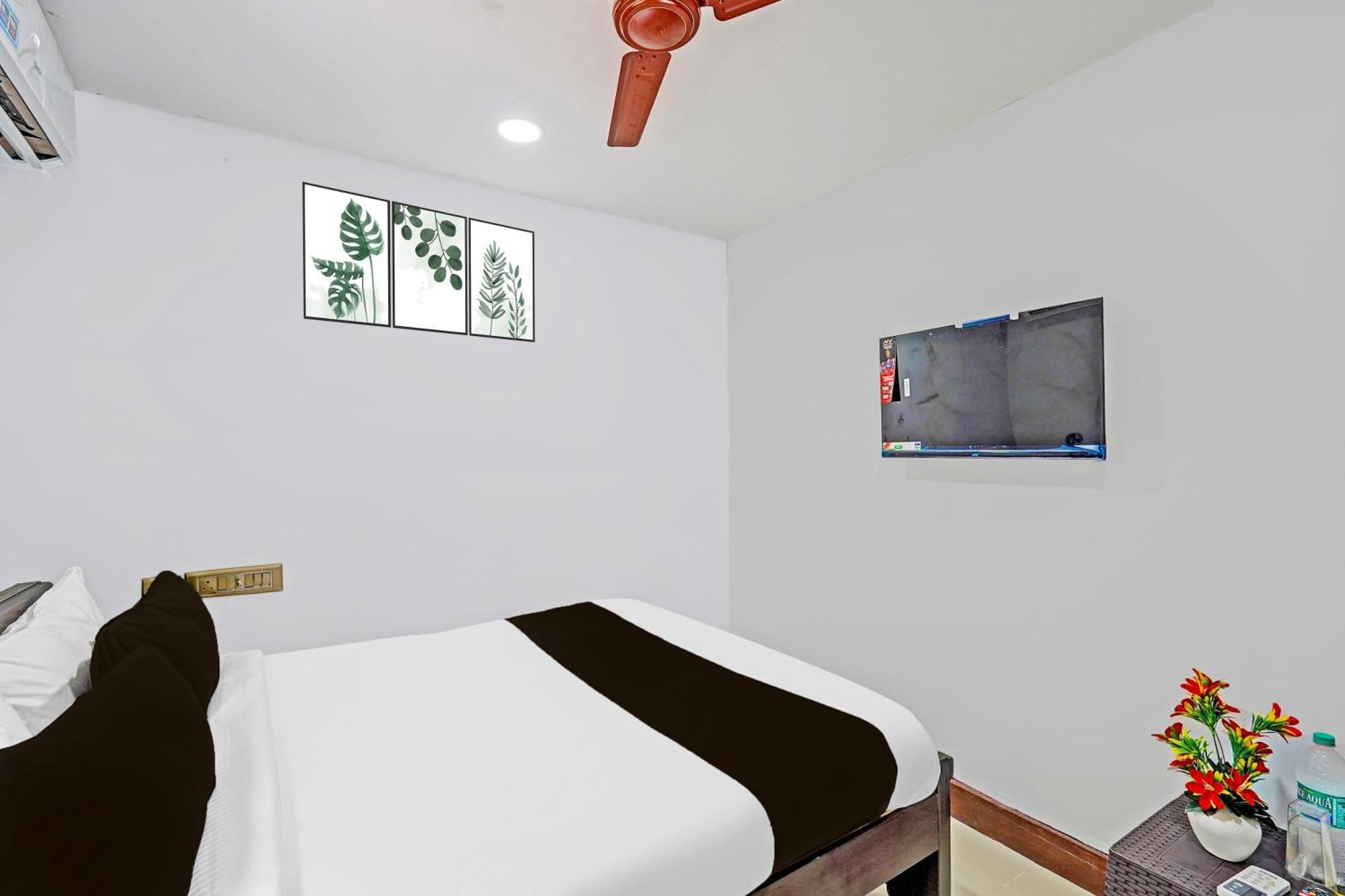 Super O Sholinganallur Near Anjaneya Temple Hotel Chennai