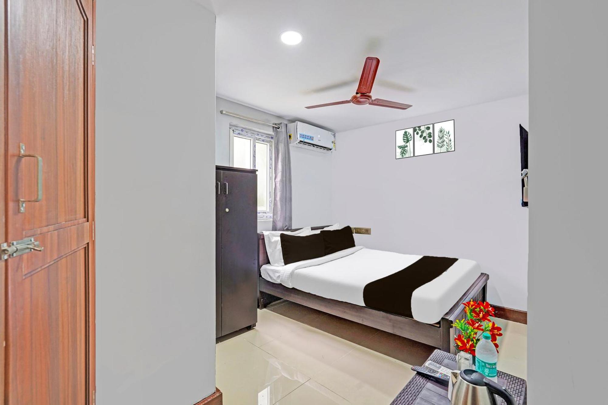 Super O Sholinganallur Near Anjaneya Temple Hotel Chennai